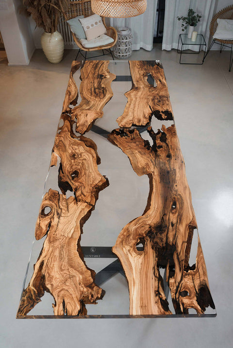 Clear epoxy resin table in olive wood, custom size Amarante