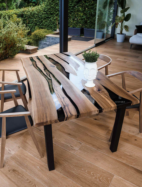 Tavolo in legno massello artigianale e resina fumé lucida 180x90cm Tamigi