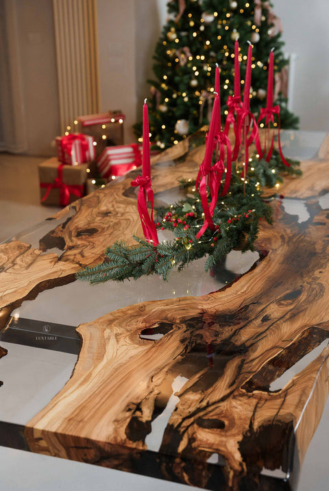 Clear epoxy resin table in olive wood, custom size Amarante