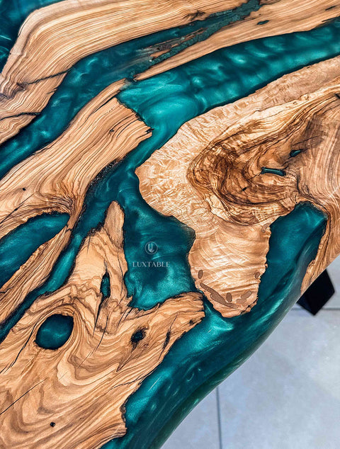 Live edge green epoxy table in olive wood, custom size Amazzonia