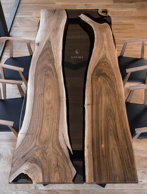 River Tisch Valencia aus Nussbaum massiv mit rauchgrauem Epoxidharz