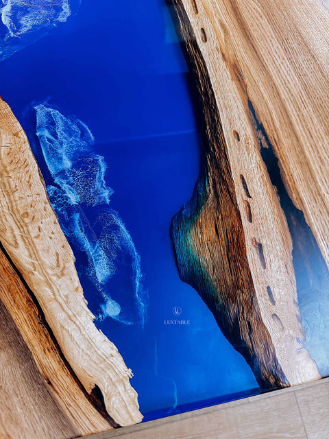 Custom epoxy dining table in solid oak, custom size Caraibi