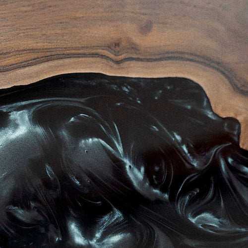 Black with metallic effect
