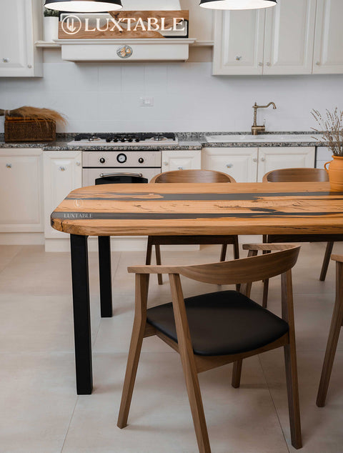Tavolo con resina epossidica fumé e legno di rovere su misura Silhouette