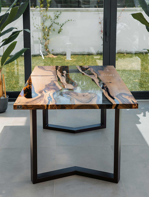 Rustic resin table in walnut and clear epoxy, various sizes Kenya