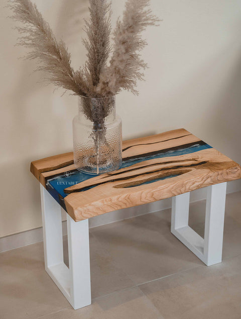 Tavolino artigianale in frassino e resina blu effetto onde 60x30cm Marea