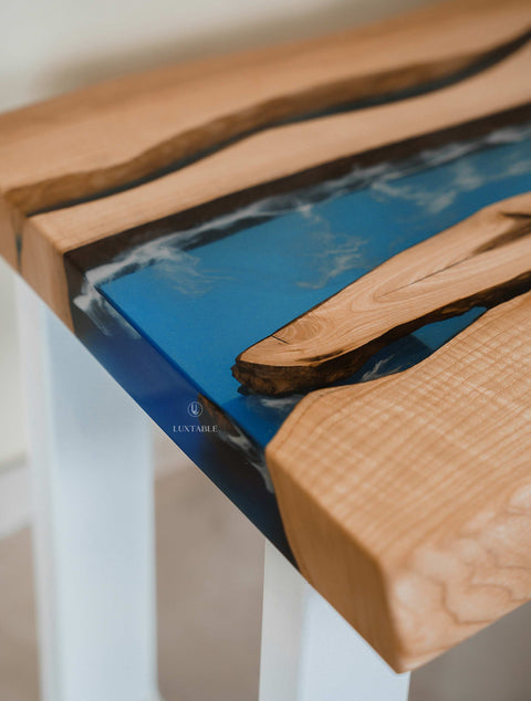 Tavolino artigianale in frassino e resina blu effetto onde 60x30cm Marea
