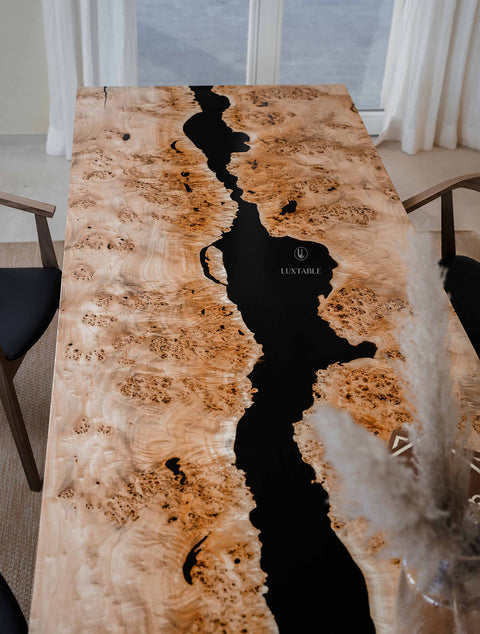 Epoxy river table in poplar wood and black resin, custom sizes Nebulosa